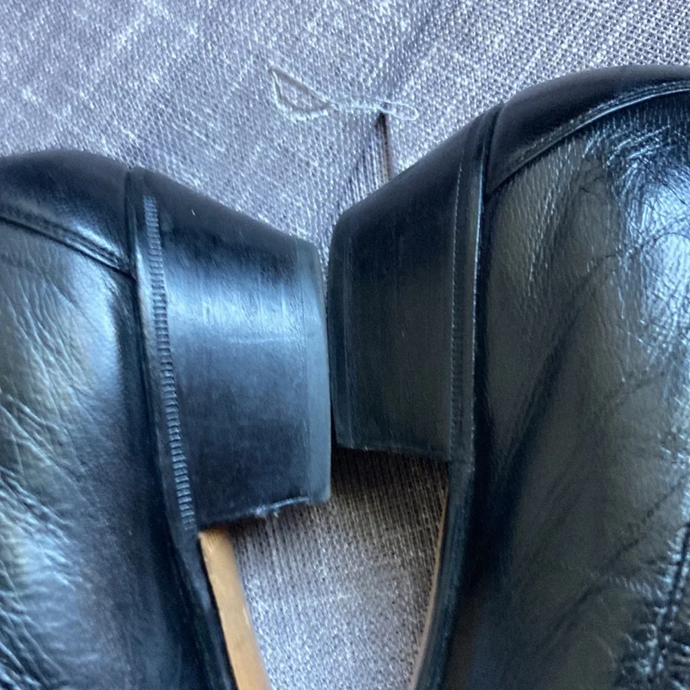 ..SOLD..Vintage Gucci Loafers - Picture 6 of 9